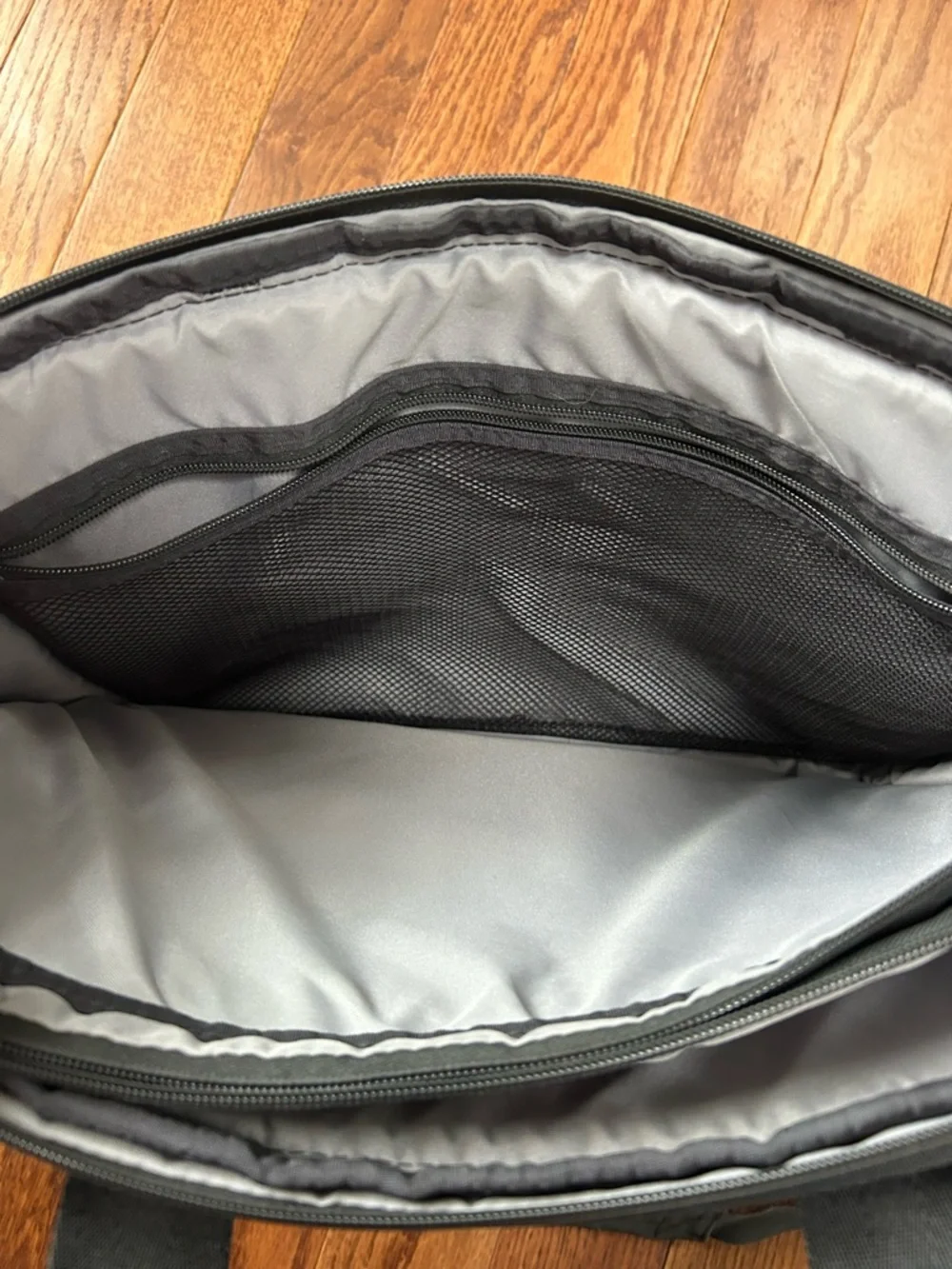 Wenger SwissGear laptop briefcase Deluxe Computer Slim Case